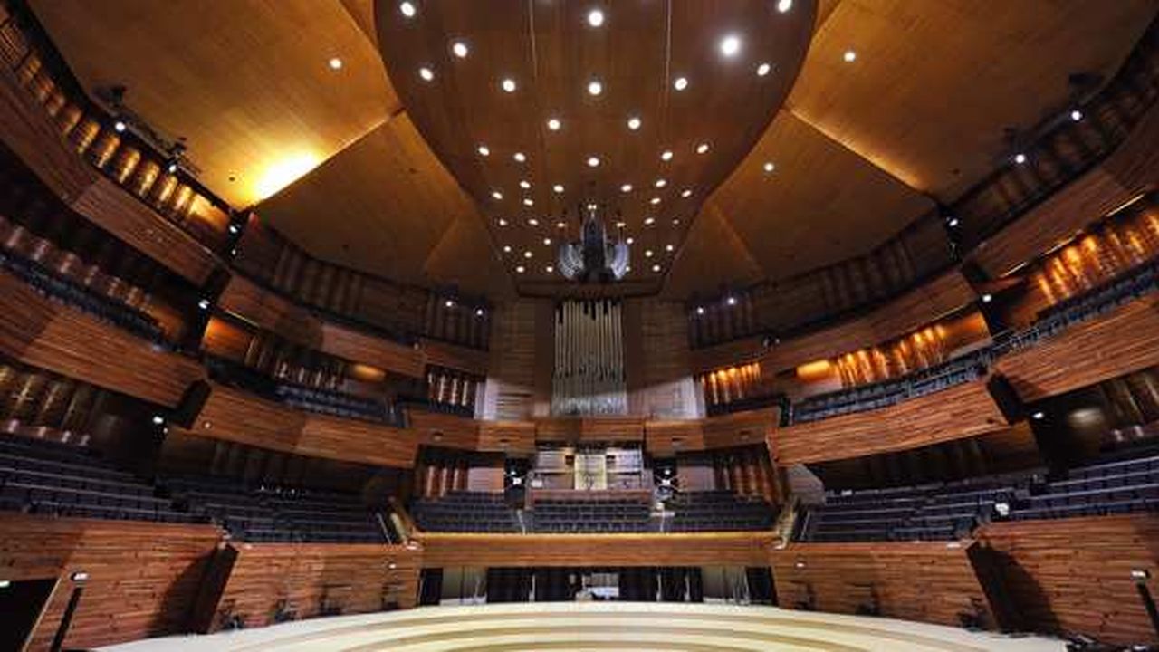 Orchestre National de France cover photo